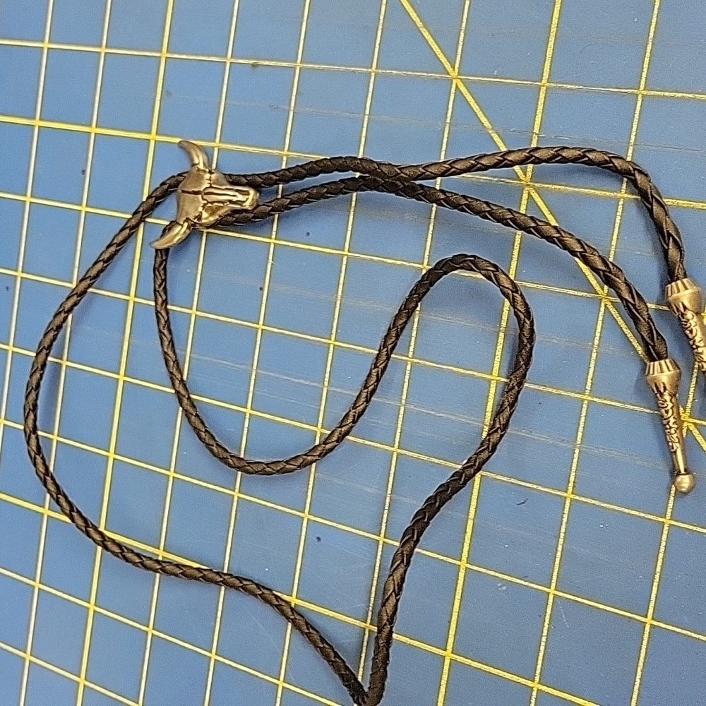 Bolo Silver Tone Bull Cow Skull Black Braided Pleather